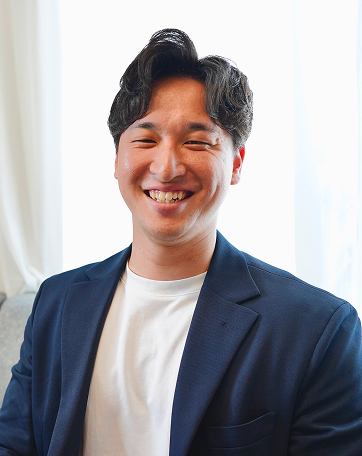 安岡 巧
